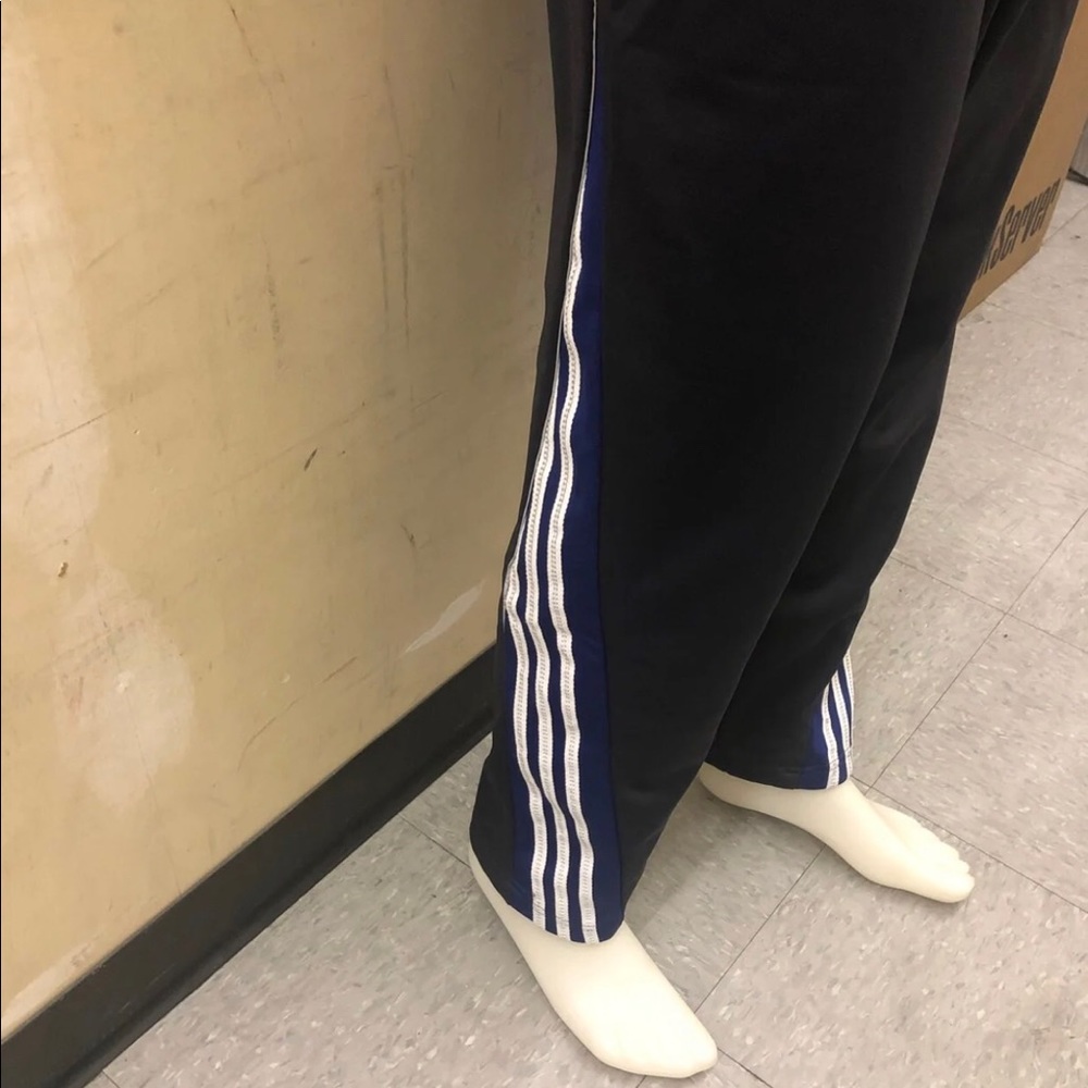 Men’s track pants